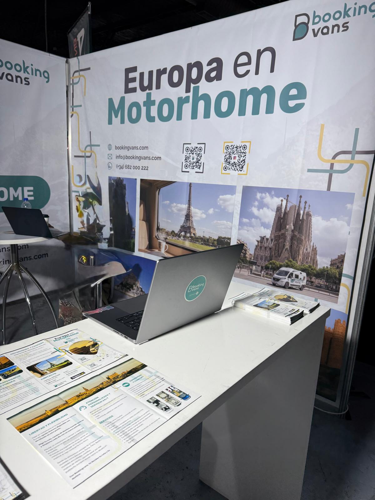 Stand de Europa en Motorhome by Bookingvans en ExpoRodantear